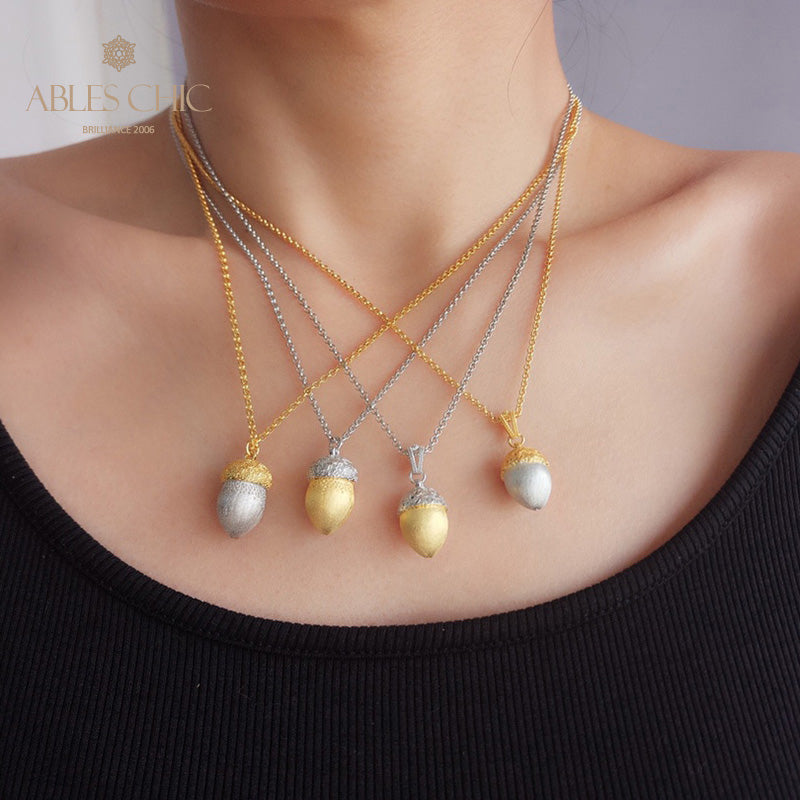 Matte Tannenzapfen-Halskette in zwei Farben 5962