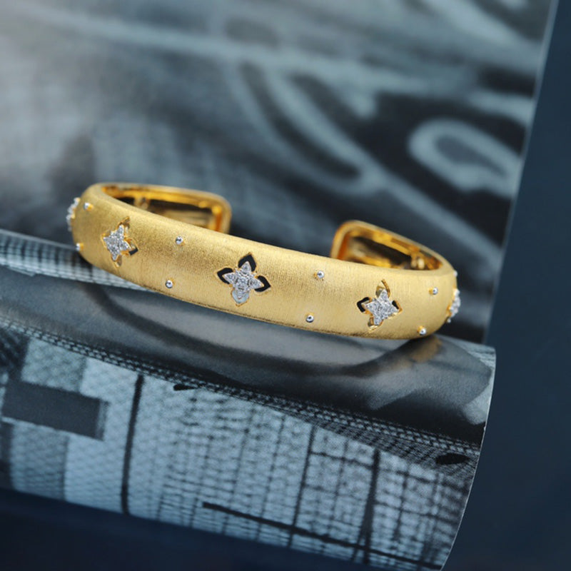 Seidiges Element Kleeblatt Armband 6037