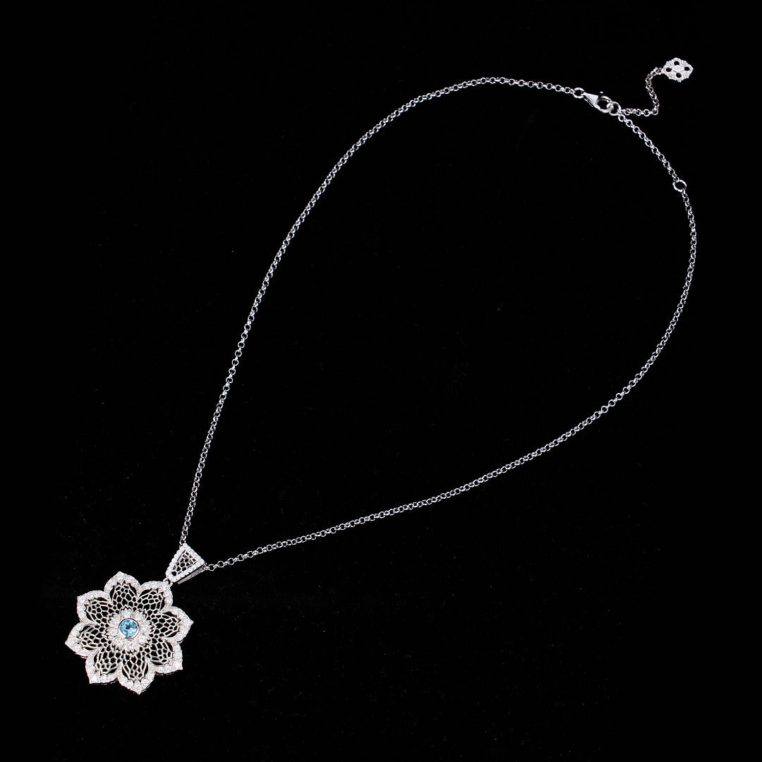 Luftige Blumenkette 6190