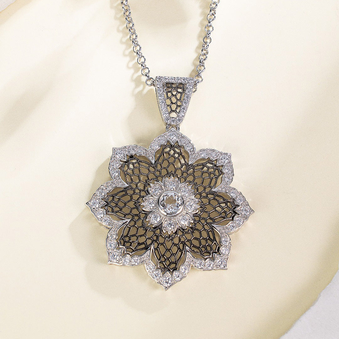 Luftige Blumenkette 6190