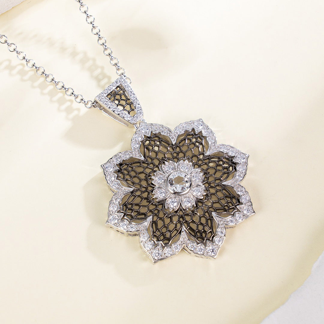 Luftige Blumenkette 6190