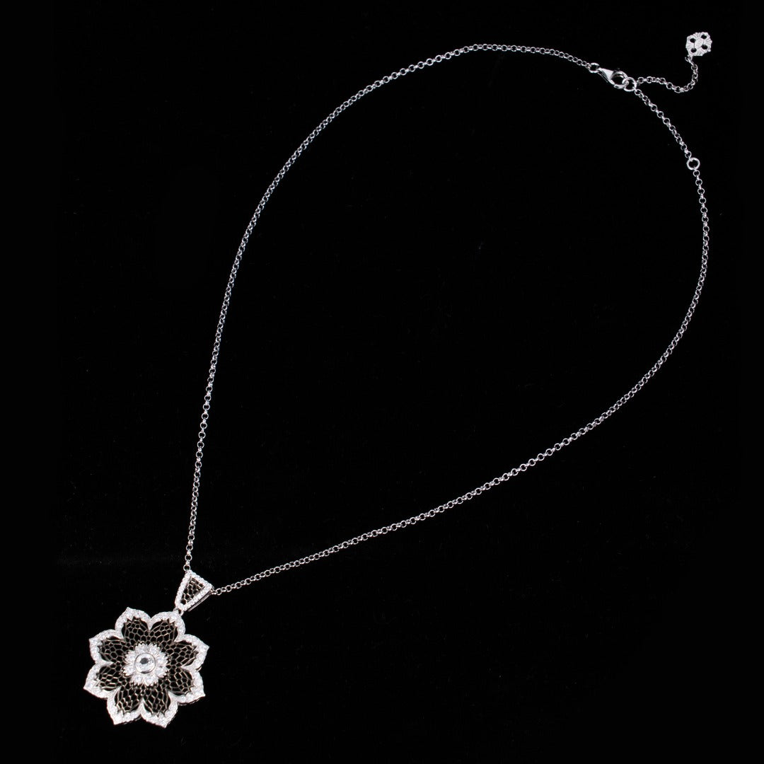 Luftige Blumenkette 6190