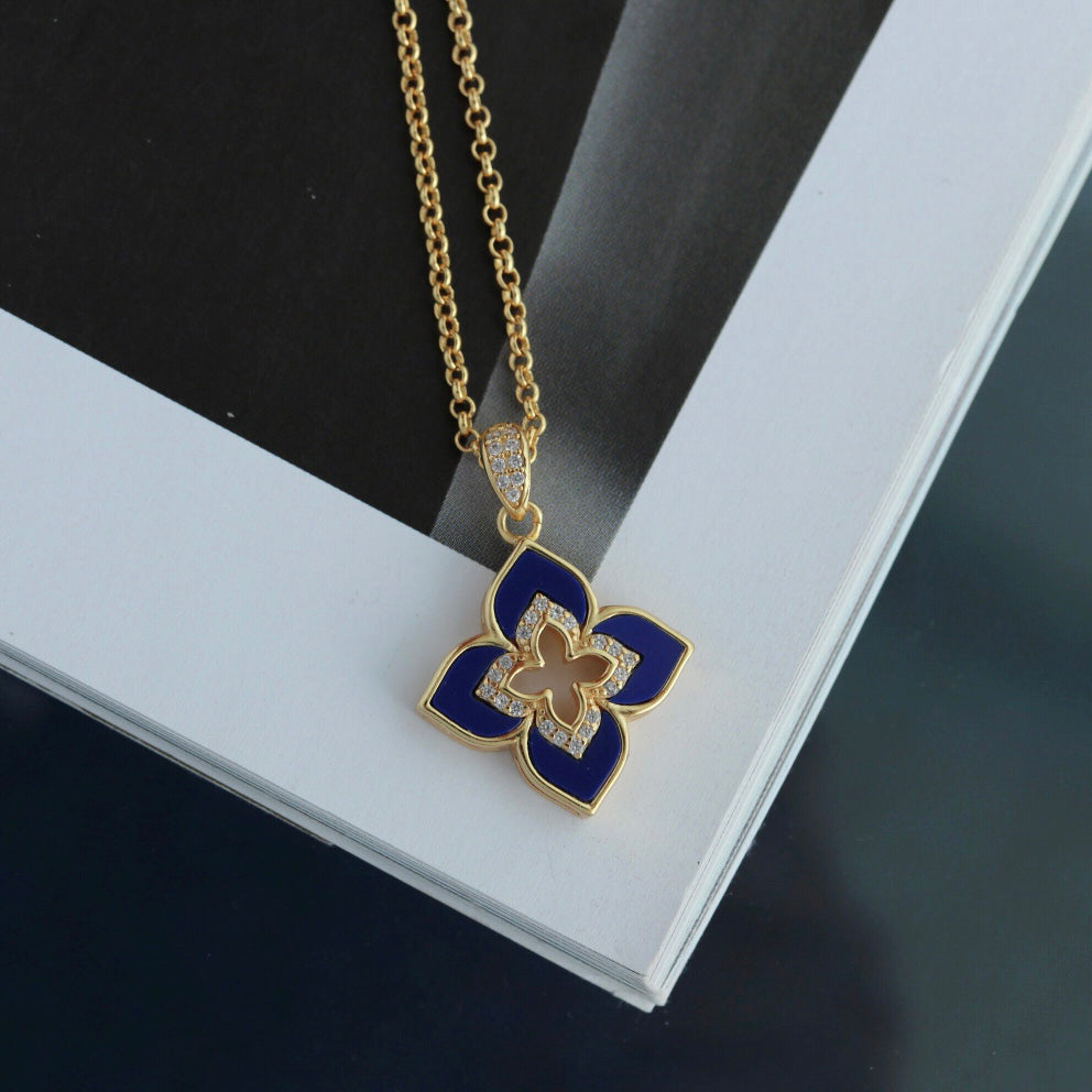 Blaue Kleeblatt-Sternenkette 6204