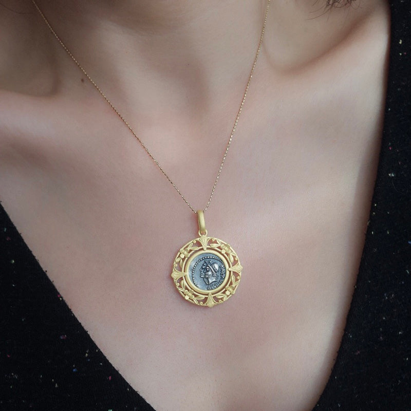 Griechischer Münz-Blumenanhänger 6290