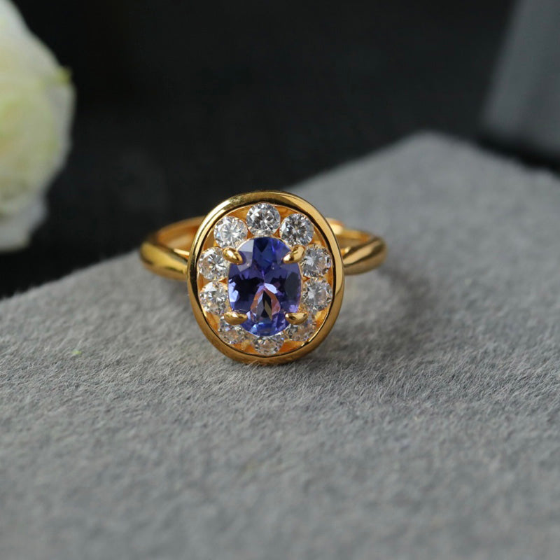 Ovaler Halo-Edelsteinring 6356