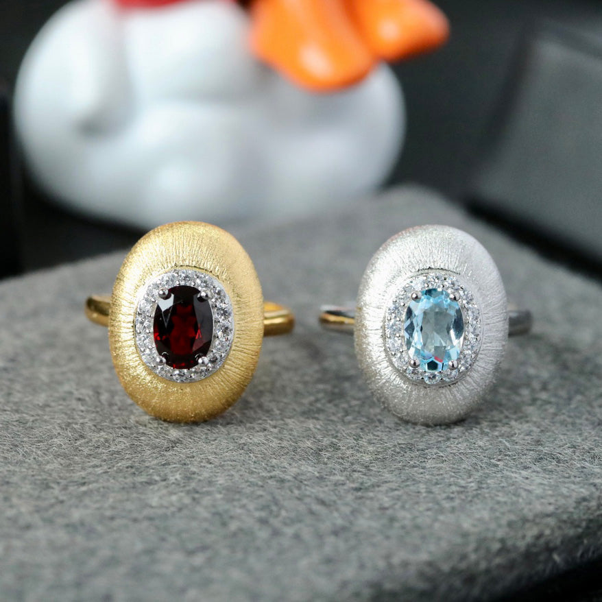 Ovaler Ring aus natürlichem Granat 6424