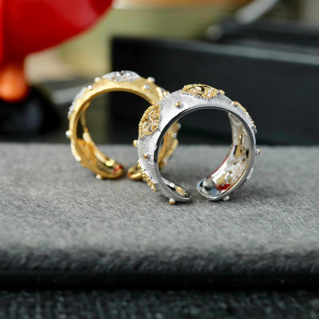 Offener Ring mit Laubsägearbeit, seidig, 6436