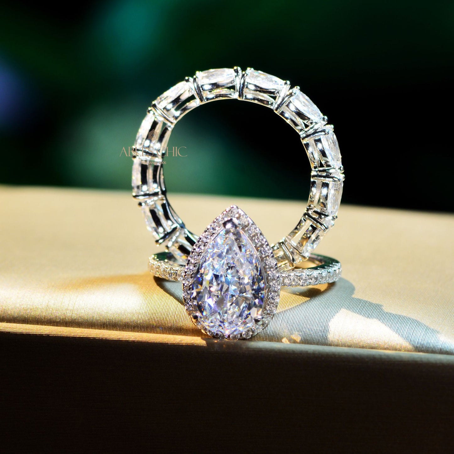 Ehering-Set mit Blumenmuster und Pavé-Fassung R0928