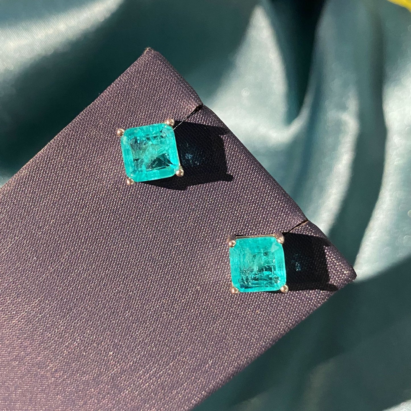 Quadratische Paraiba-Ohrringe E0126