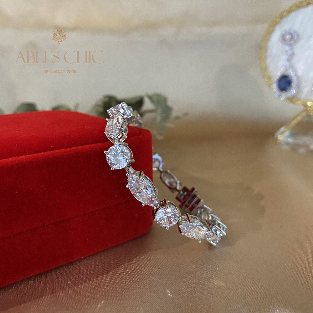 Armband mit Steinen in verschiedenen Formen B0503