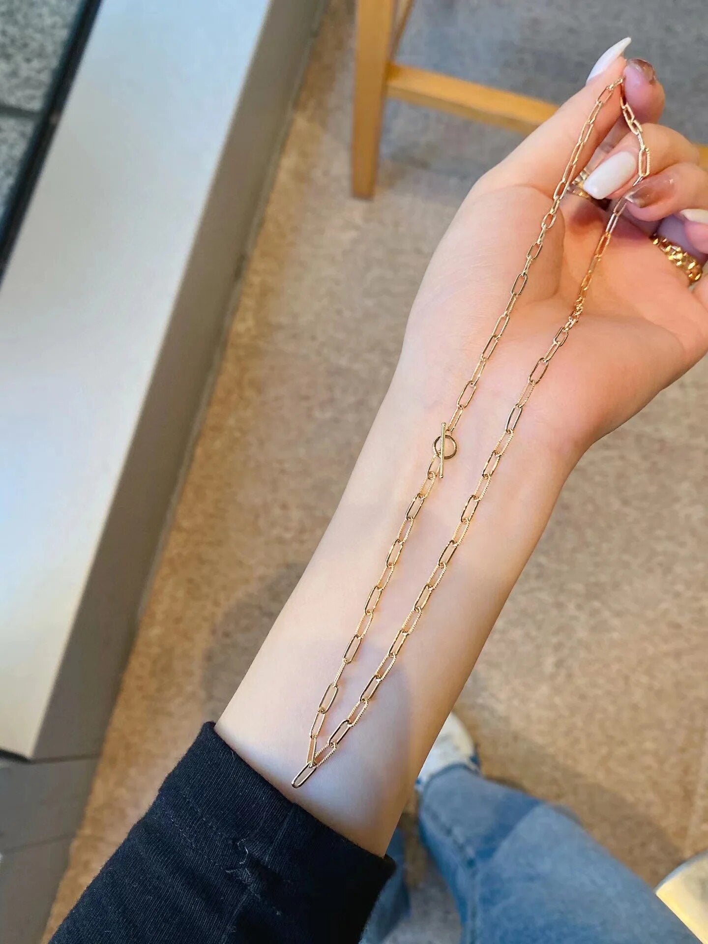 Halskette mit geriffelter Kette und T-Steg