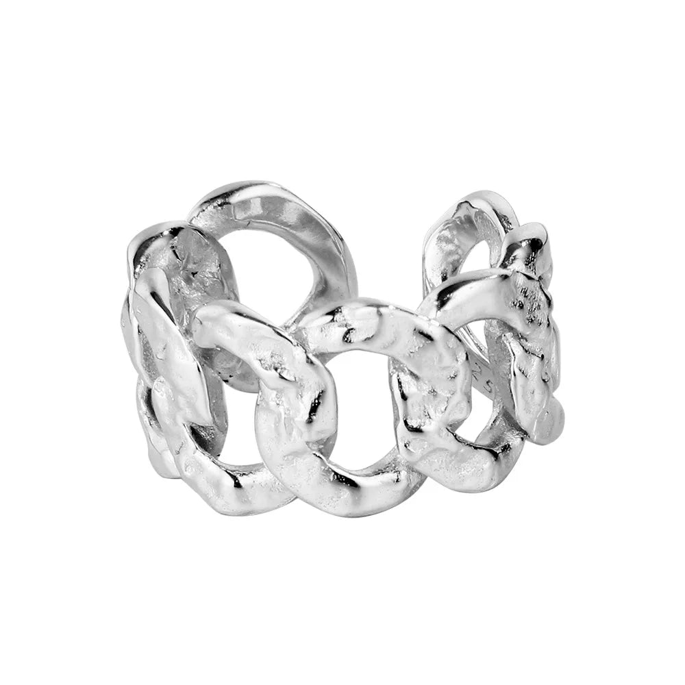 Gehämmerter Ring mit geschlagenen Gliedern R14