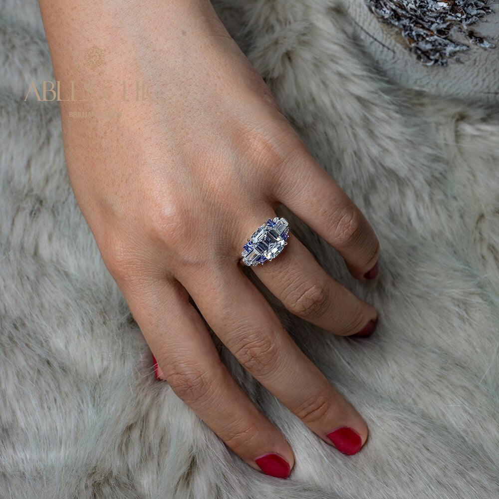 Verlobungsring mit Diamant im Asscher-Schliff R0380