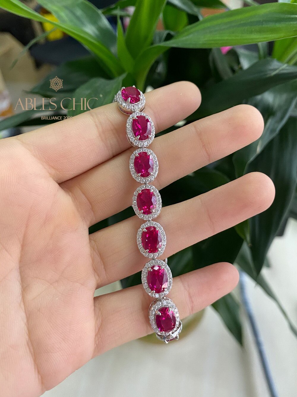 Rubin-Blumenarmband B0606