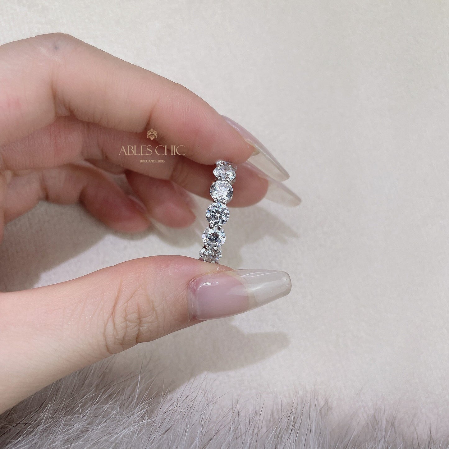 Diamanten Infinity Band Ring R1568
