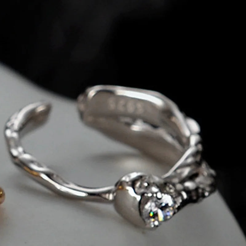 Alien Textur CZ Ring R1258