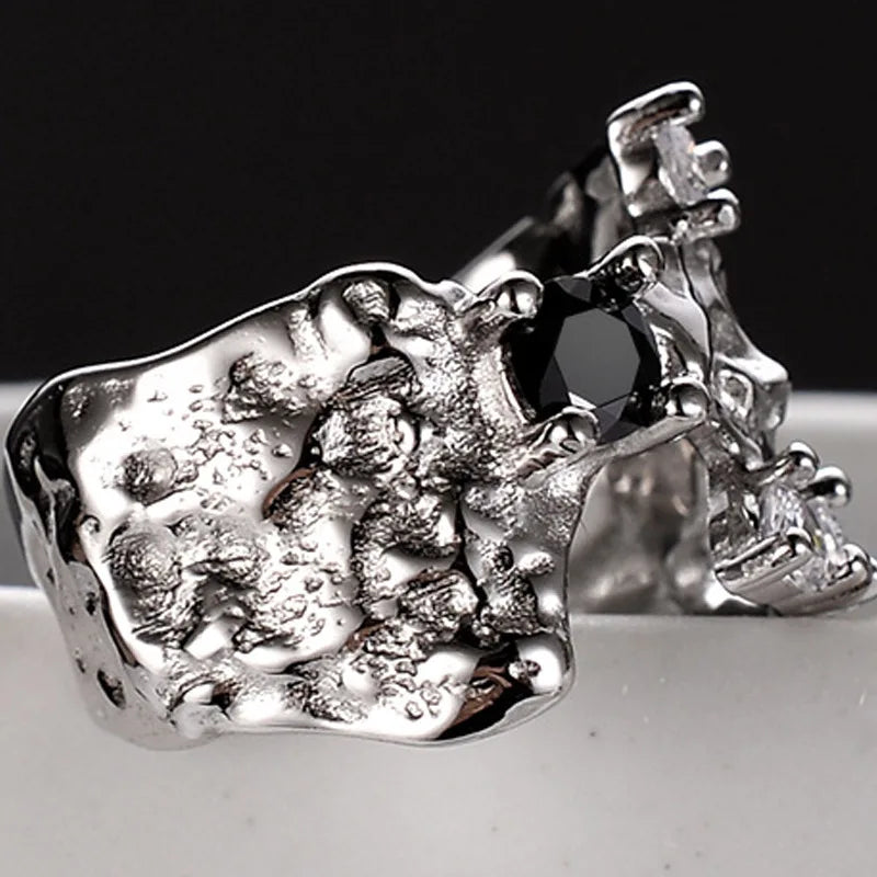 Unregelmäßiger Ring mit geschlagener Textur R1250