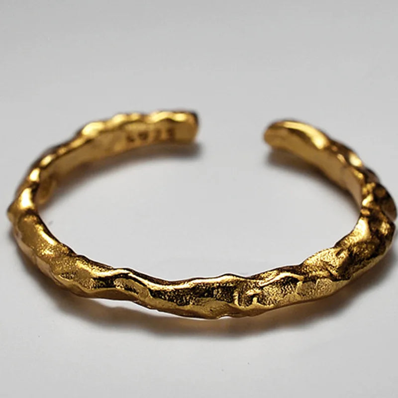 Offener Ring mit geschlagenem Reifen R126