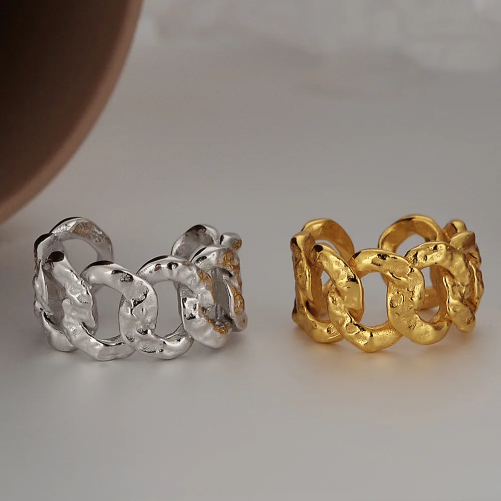 Gehämmerter Ring mit geschlagenen Gliedern R14