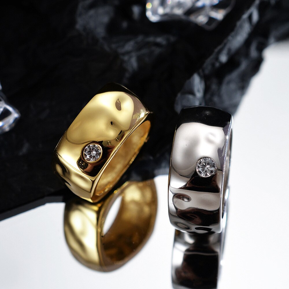 Breiter, schwerer, unkonventioneller Ring R1089