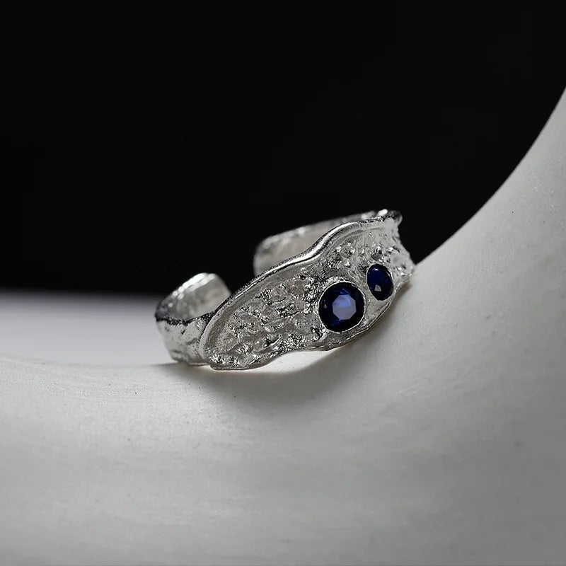 Klobiger unregelmäßiger CZ-Ring R1218