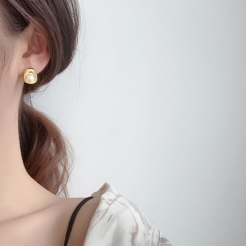 Süßwasserperlen-Ohrstecker E1049