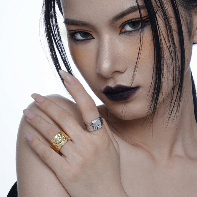 Breiter strukturierter dicker Ring R1037