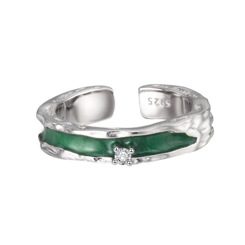 Strukturierter Ring mit Emaillestreifen R1262
