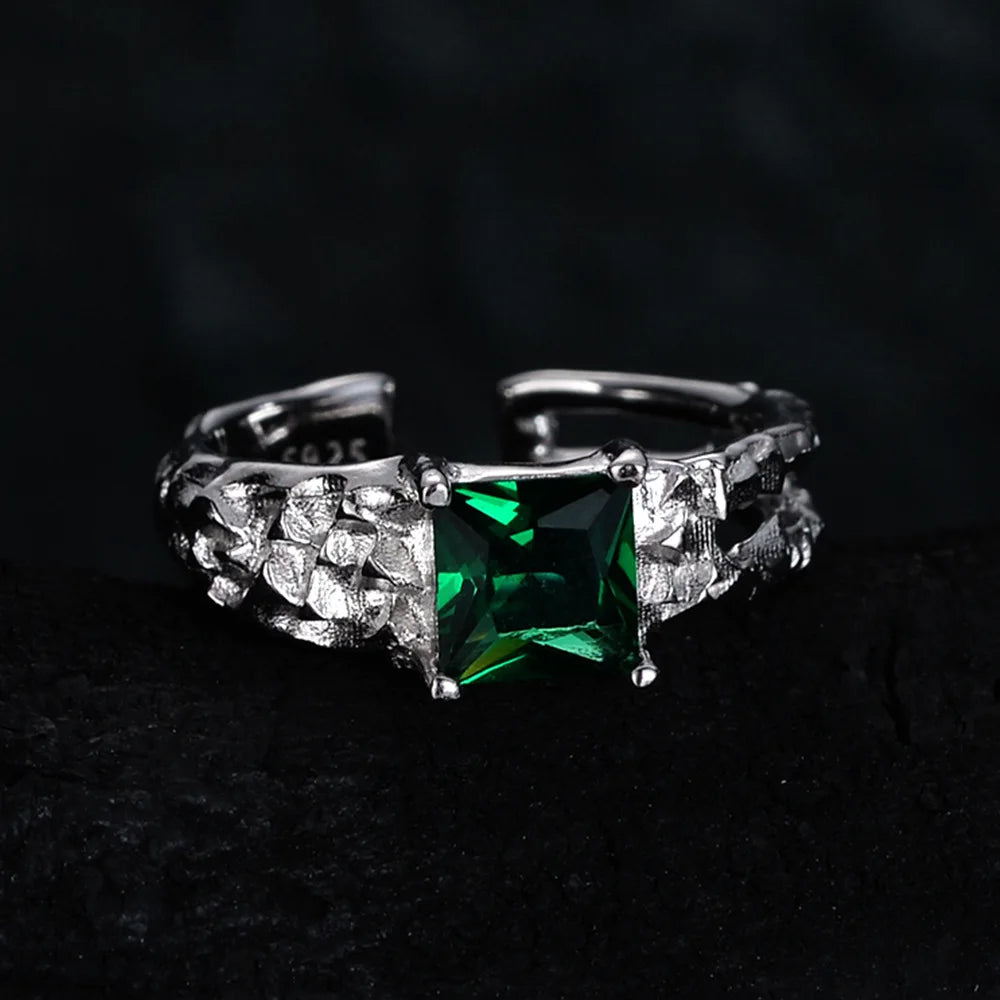 Gehämmerter unregelmäßiger CZ-Ring R1244