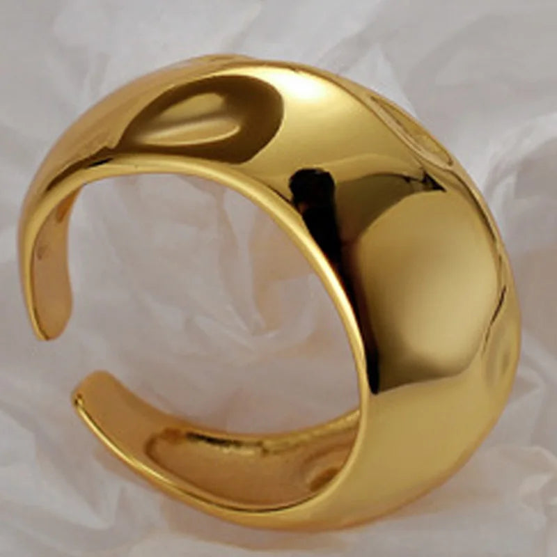 Gehämmerter, polierter Chunk-Ring R1017