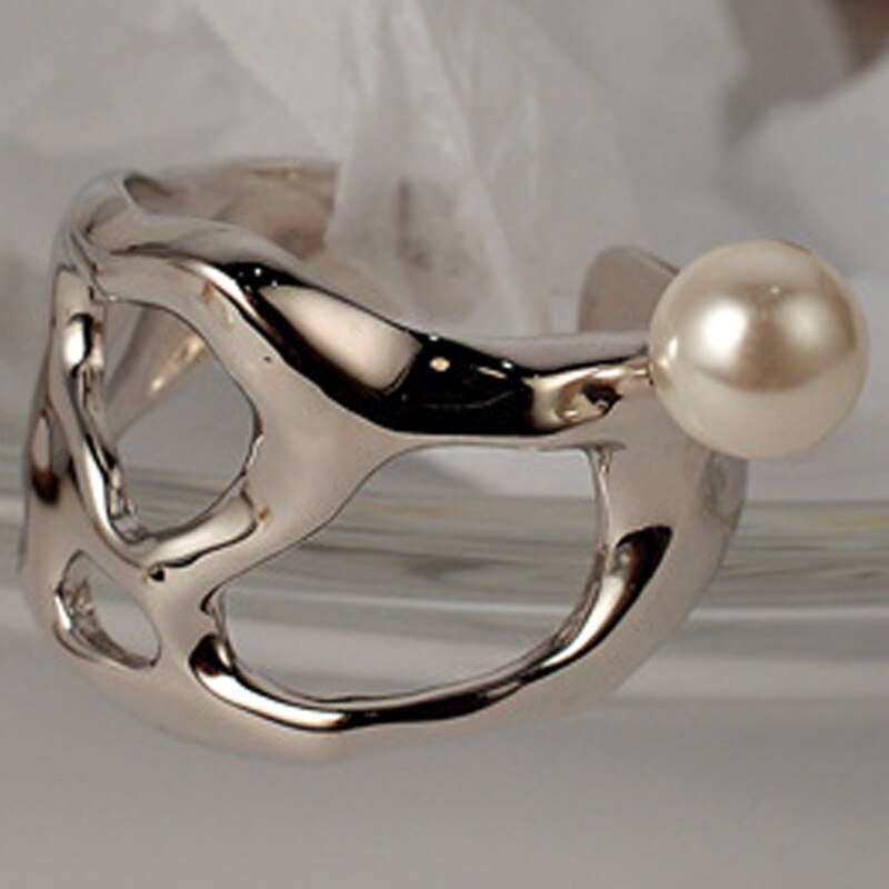 Impressionistischer Perlenring mit Cutout R1020