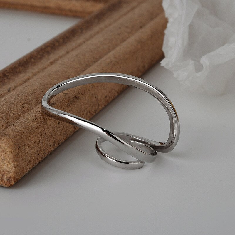 Unregelmäßiger filigraner offener Ring R1135