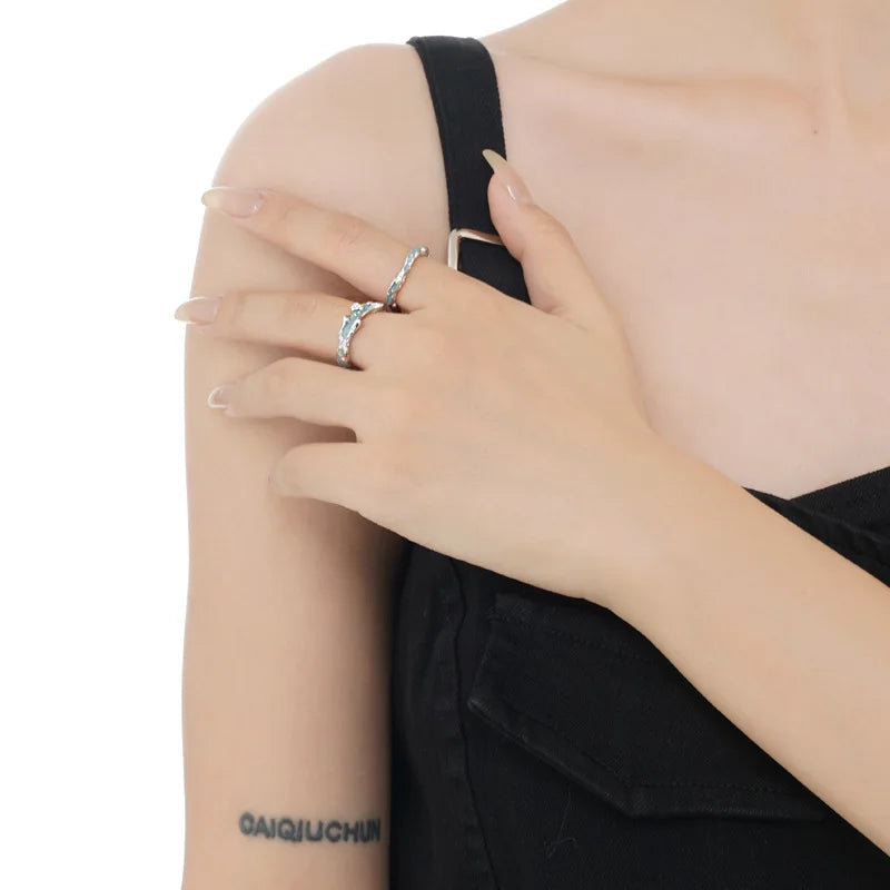 Unregelmäßiger blauer Emaille-Ring R1223