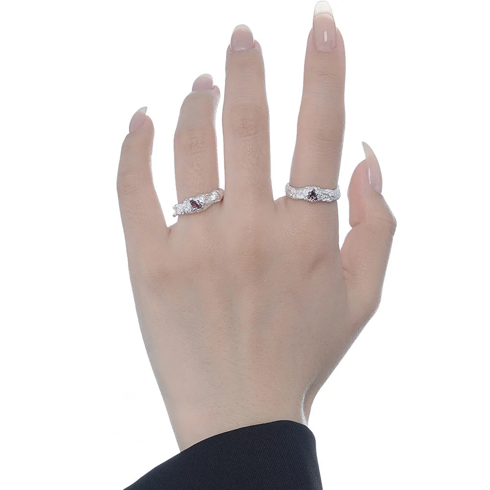 Robuster Ring mit Marquise-Zirkon R1191
