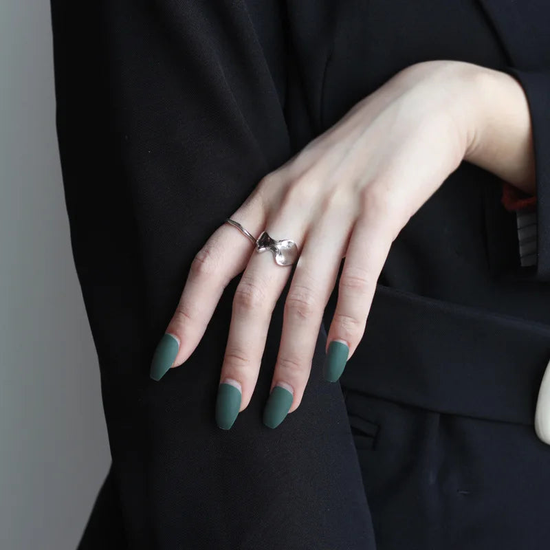 Unregelmäßiger offener abstrakter Ring R1146