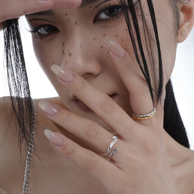 Minimalistischer Ring mit Muschelperlen R1034