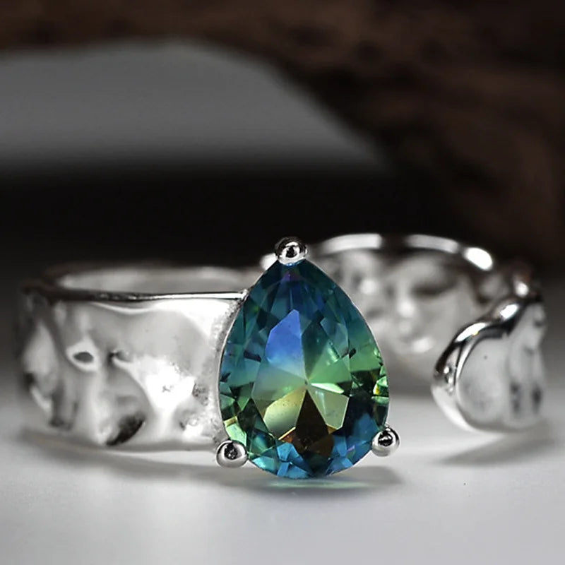 Unregelmäßiger Ring mit verdrehter Textur R1274