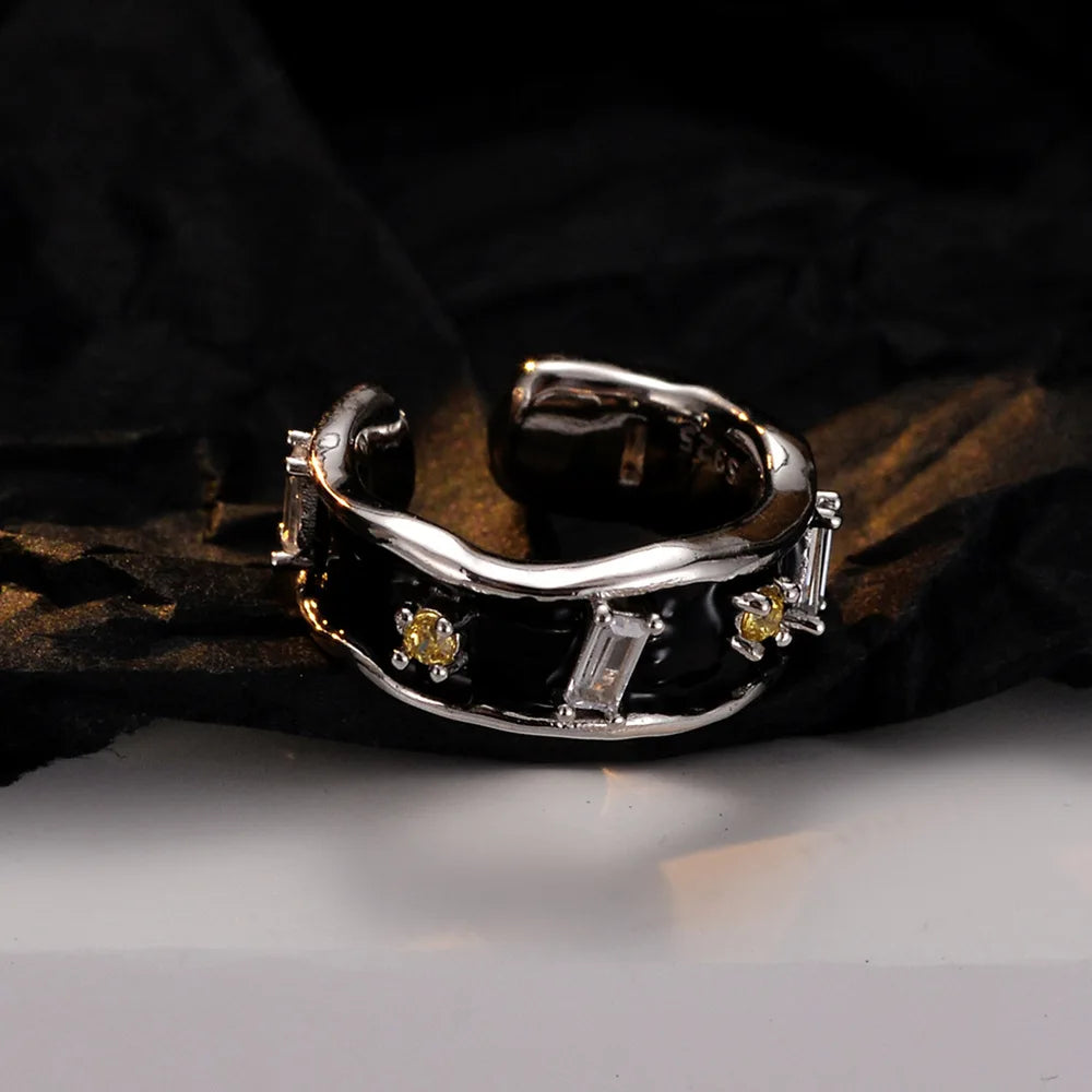 Schwarzer Emaille-CZ-Ohrring E1140, 1 Stück