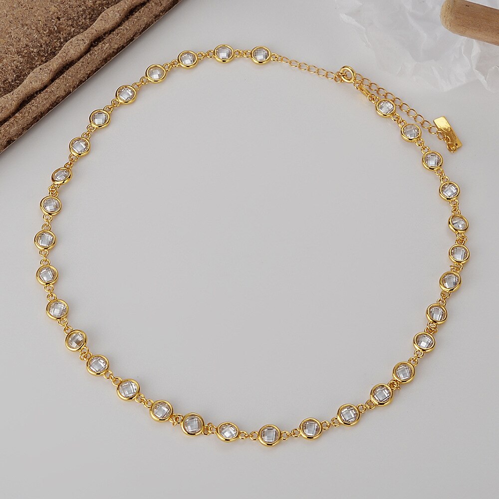 Halskette mit runden Zirkonia-Gliedern N1022