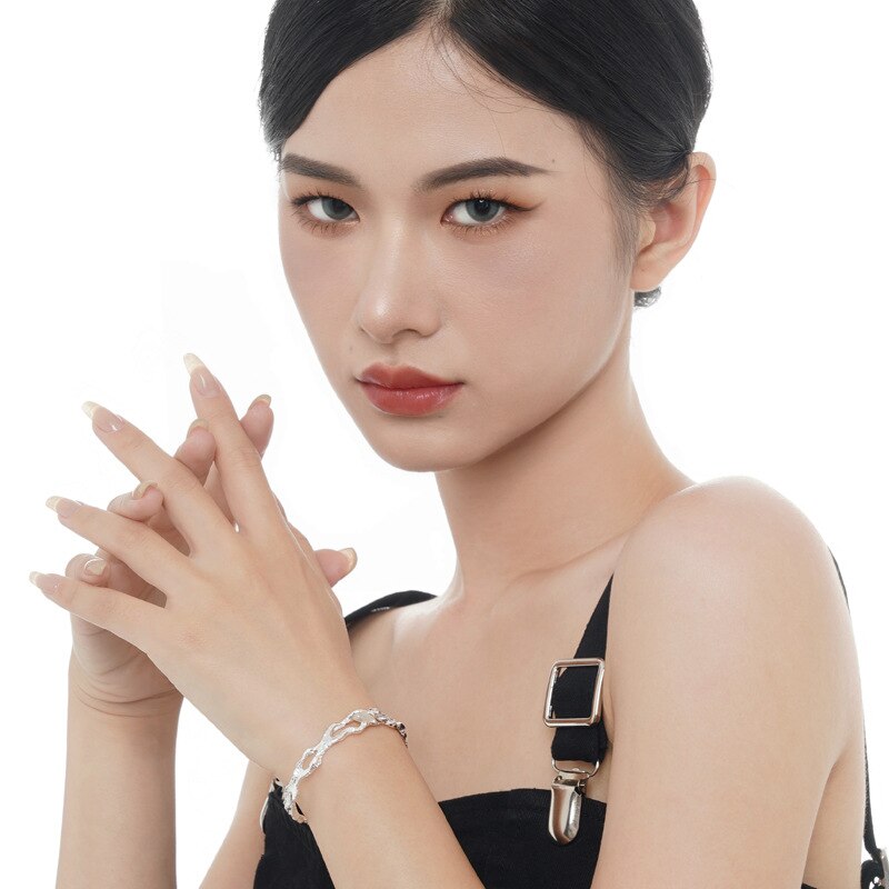 Weißes Achat-Armband mit Falten B1021