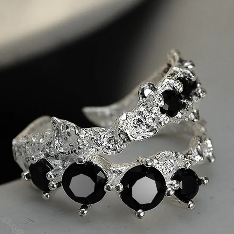 Dicker unregelmäßiger schwarzer CZ-Ring R127