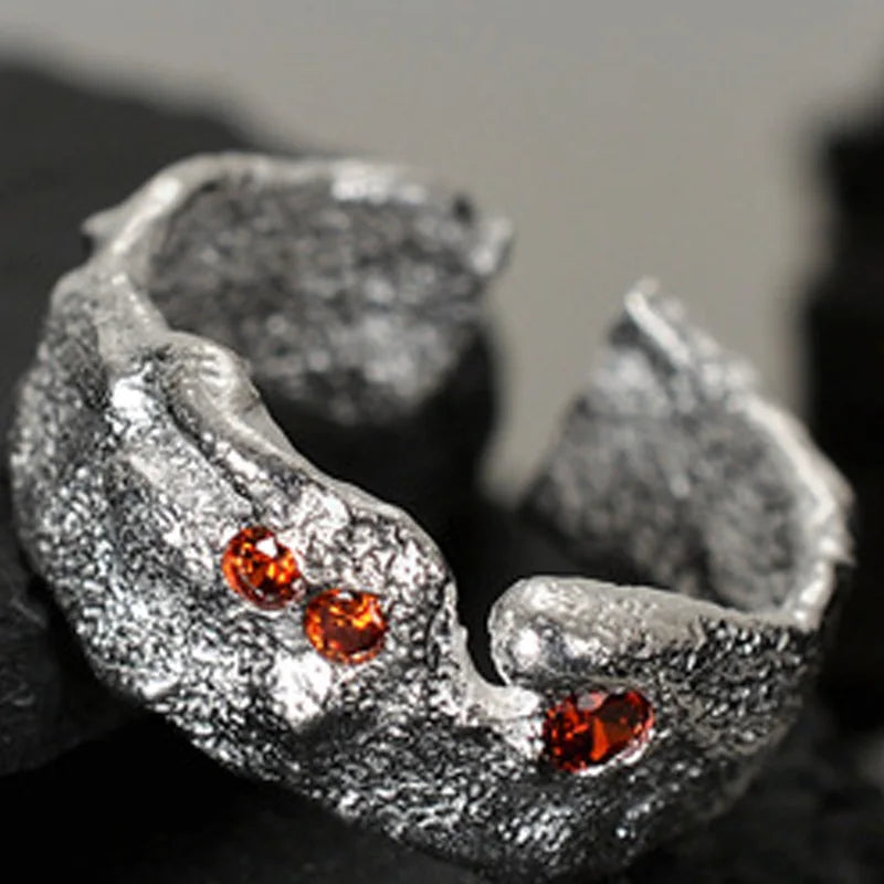 Breiter, klobiger, unregelmäßiger Ring R1217