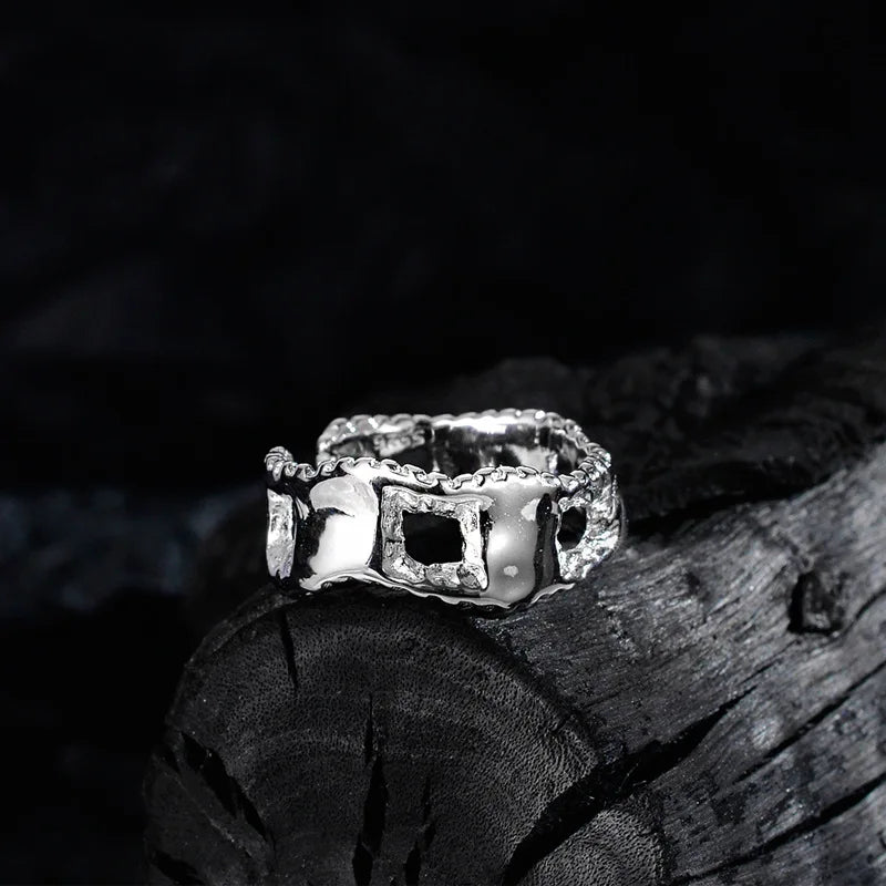 Breiter filigraner Ring mit grobem Muster R1183