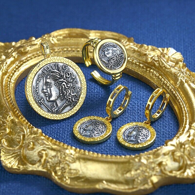 Anhänger mit griechischer Münze von Demeter, N1030