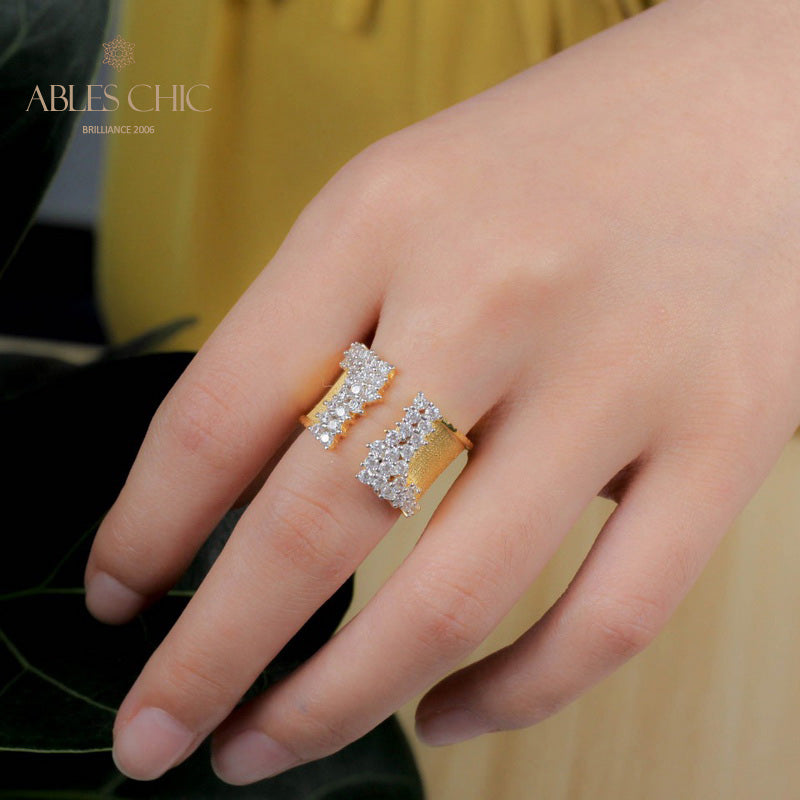 Blumenring mit Zirkonia-Verzierung 5572