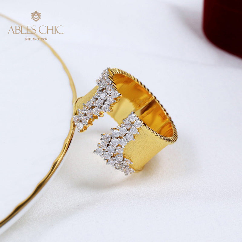 Blumenring mit Zirkonia-Verzierung 5572