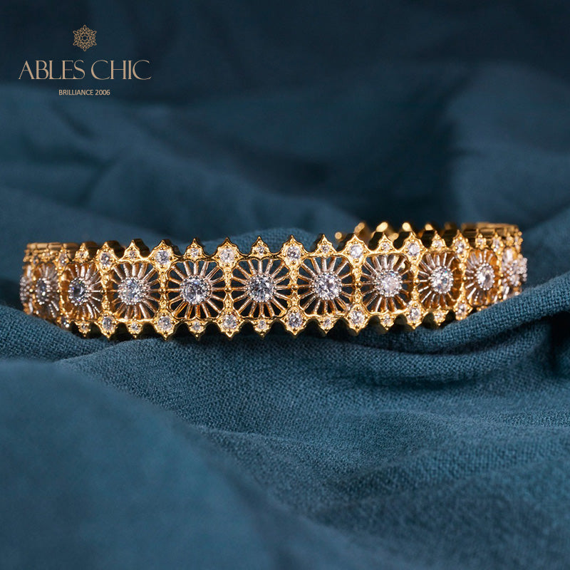 Armband mit floralem Laubsägenmuster 6040