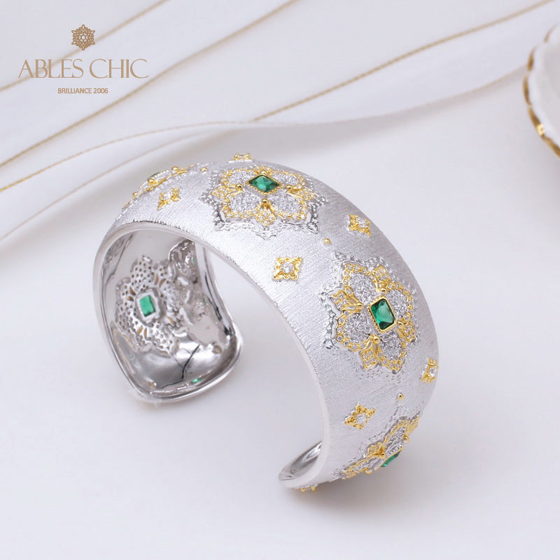 Dichtes Laubsägen-Smaragd-Blumenarmband 5232