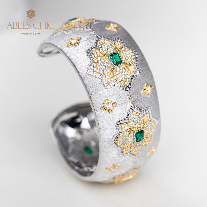 Dichtes Laubsägen-Smaragd-Blumenarmband 5232