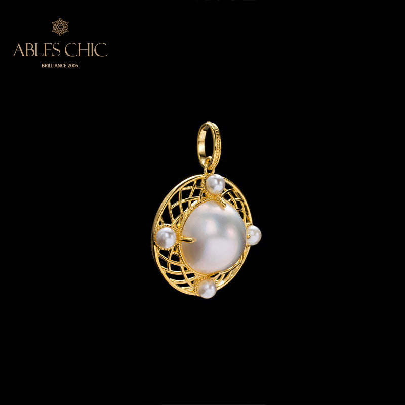 Mabe Pearl Mesh Disc Anhänger 5956